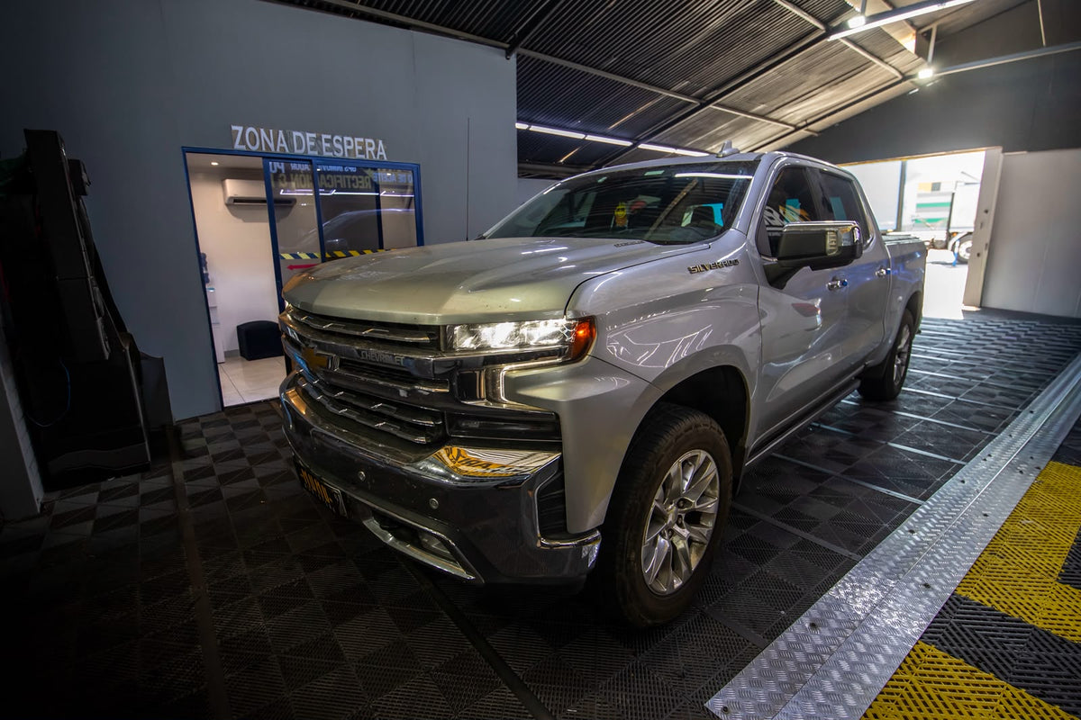 Pantalla tipo Tesla Chevrolet Silverado 2019-2023 15.6", 8GB/128GB — foto 2