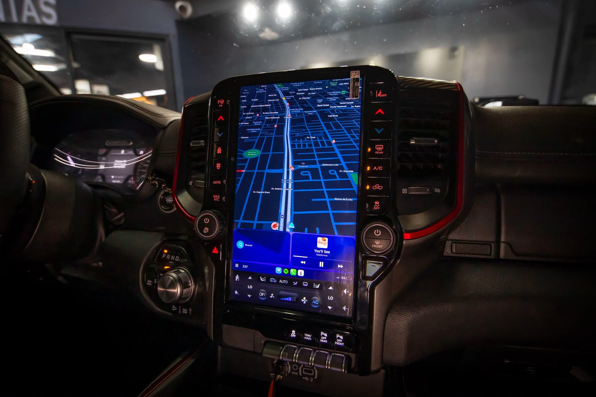 Pantalla tipo Tesla Dodge RAM 2018-2026 13.6", 6GB/128GB